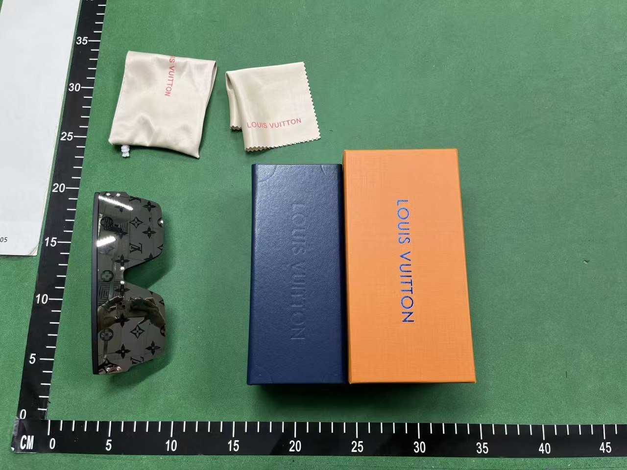 Louis Vuitton sungla
