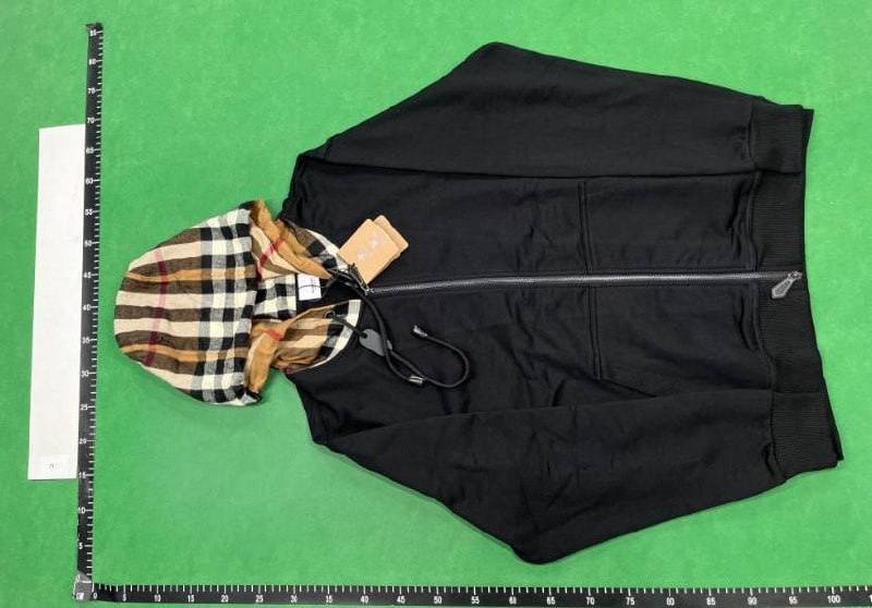 Burberry hoodie (40