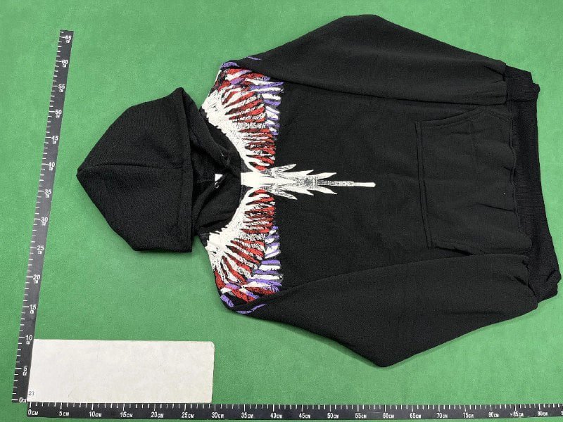 Marcelo Burlons Hoodie(40 CP)