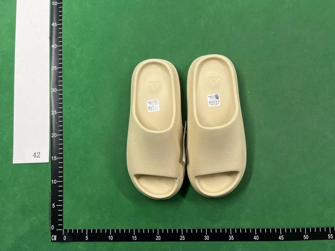 Adidas Yeezy Slides