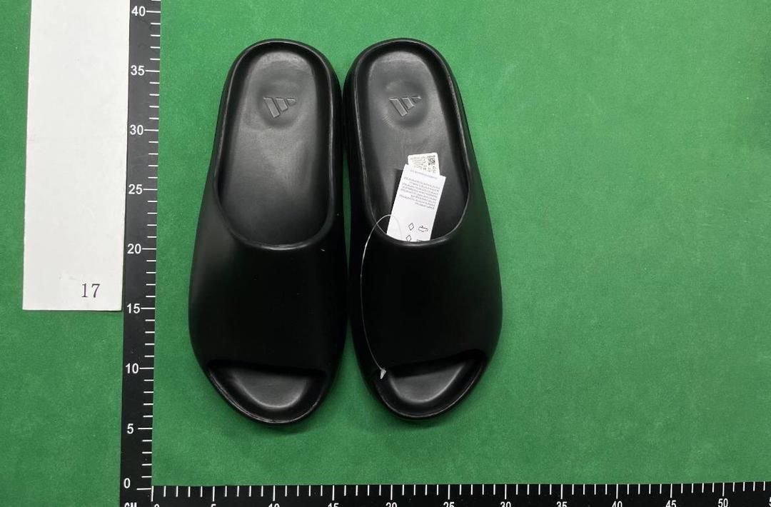 Adidas Yeezy Slides
