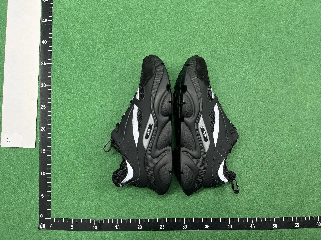 Dior B22 (With receipt)