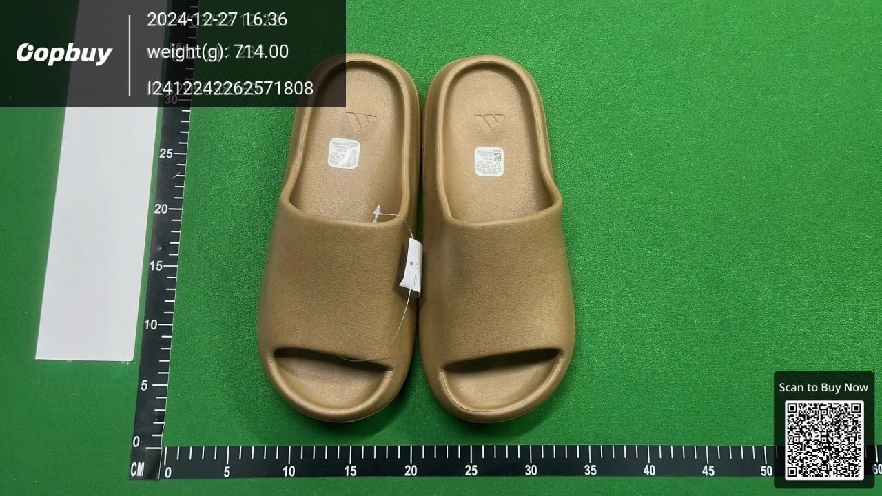 YEEZY SLIDES (5+)